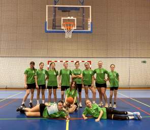 zawodniczki na boisku